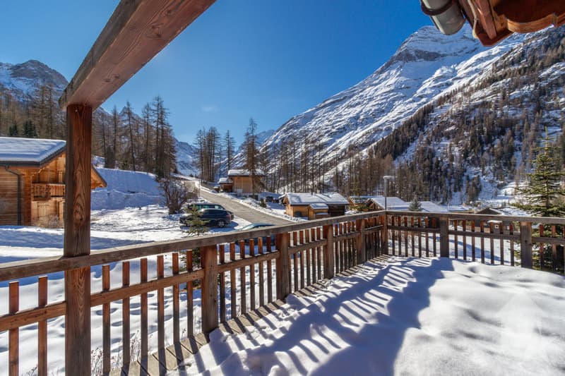 Au coeur du Val d'Anniviers, magnifique chalet de haut standing (5)