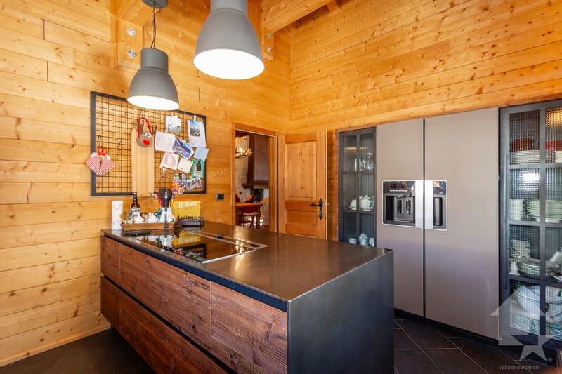 Au coeur du Val d'Anniviers, magnifique chalet de haut standing (11)