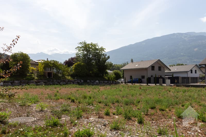 Maison contiguë moderne de 5.5 pièces dans un environnement calme (8)