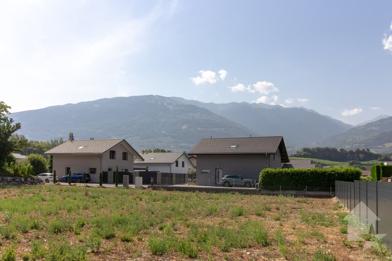 Maison contiguë moderne de 5.5 pièces dans un environnement calme (9)