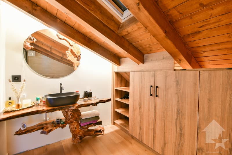 Magnifique chalet de caractère entièrement rénové (10)