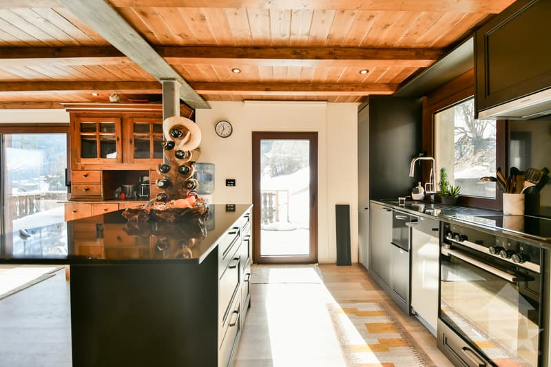 Magnifique chalet de caractère entièrement rénové (6)