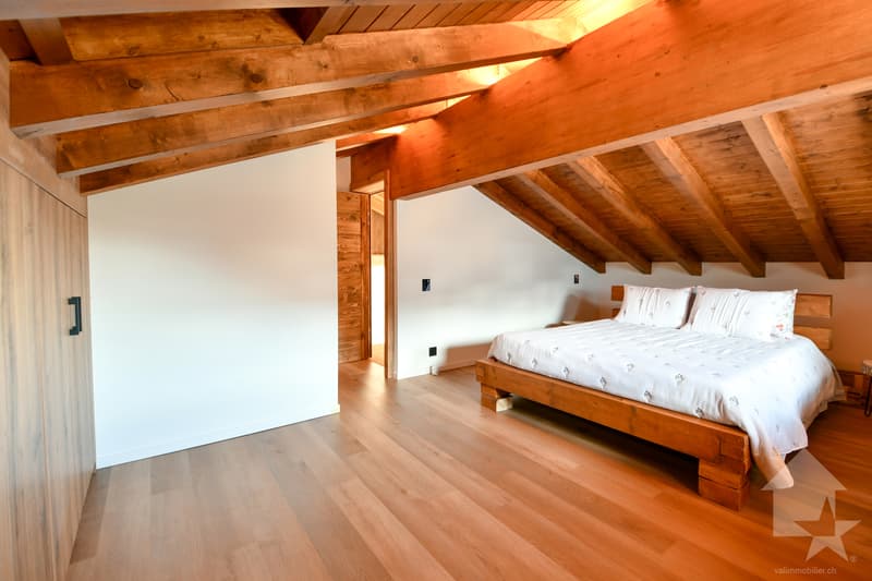 Magnifique chalet de caractère entièrement rénové (7)