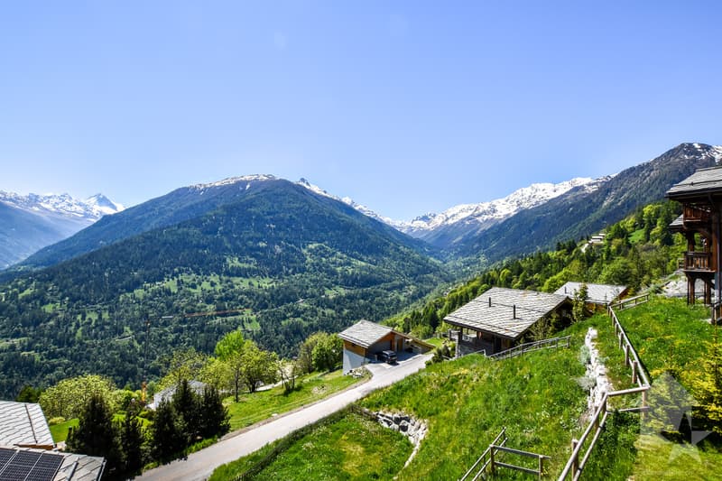Magnifique chalet récent de haut standing (8)