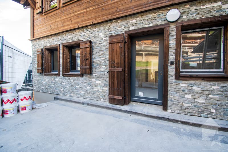 Val-d'Illiez, superbe duplex de 182 m2 avec bureau professionnel (6)