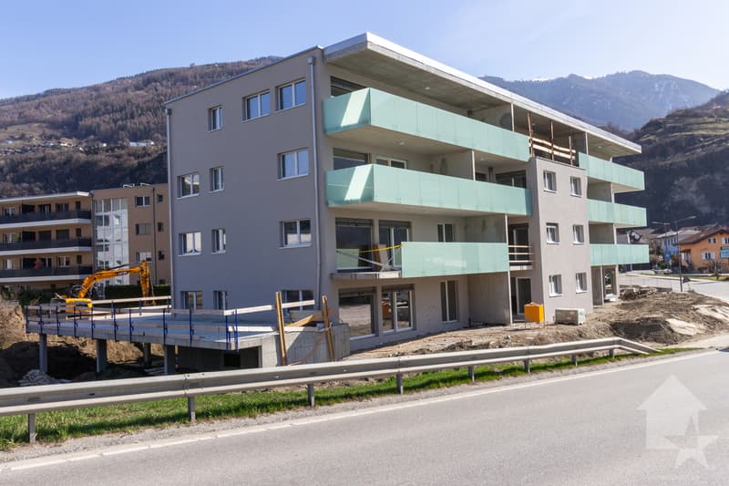 Attique 4.5 pièces orienté ouest avec vue dégagée sur les Alpes (12)