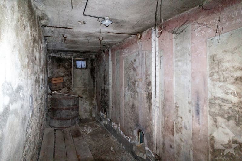 Grange authentique avec fort potentiel de transformation (11)