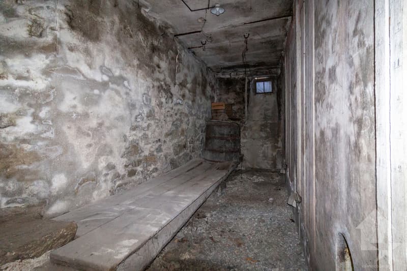 Grange authentique avec fort potentiel de transformation (10)
