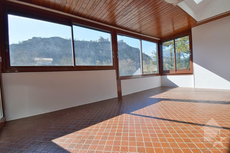Spacieuse villa avec un double box près du centre de Sion ! (8)