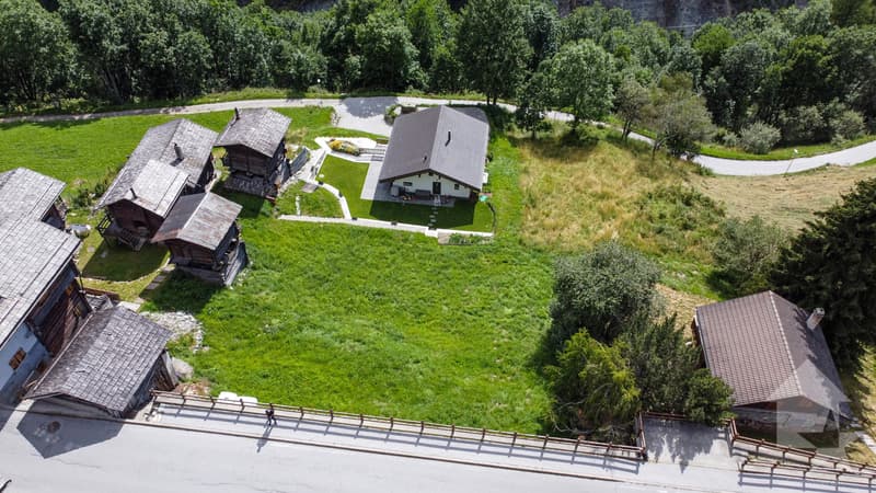 Très belle parcelle à construire au centre d'Ayer (8)