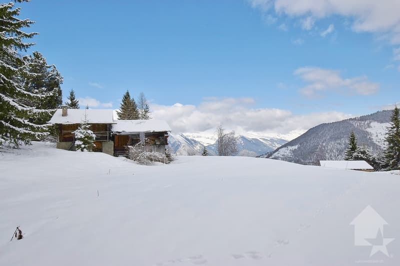 Magnifique emplacement à la montagne avec une vue splendide (4)
