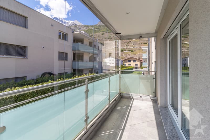 Spacieux appartement 4.5 pièces avec terrasse couverte de 34 m2 (6)