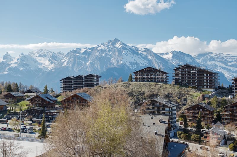 Splendide appartement d'angle de 4.5 pièces, 101 m2, proche du domaine skiable (2)
