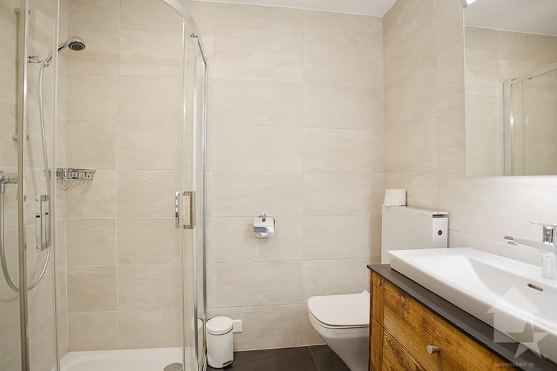 Splendide appartement d'angle de 4.5 pièces, 101 m2, proche du domaine skiable (8)