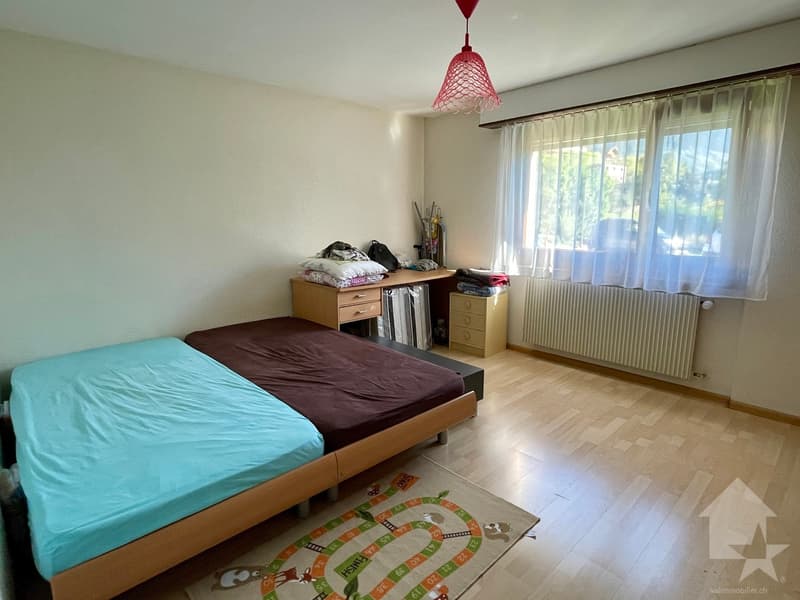 Très agréable 4,5 pièces avec balcon/terrasse au sud et 2 places de parc (5)