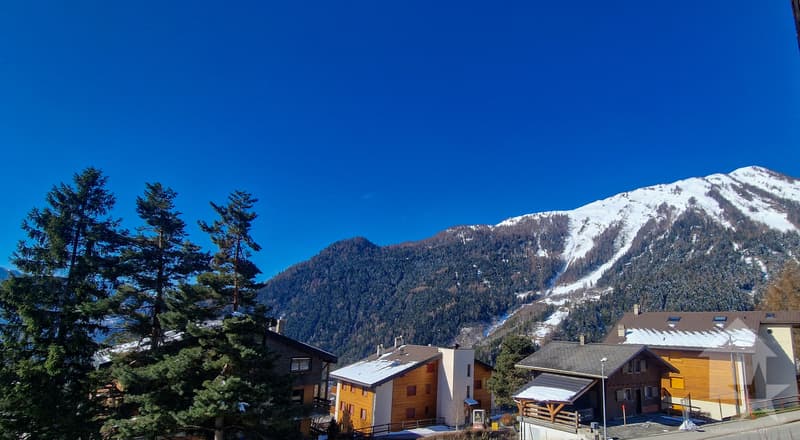 Charmant chalet de 5.5p, belle situation au centre de la station (4)