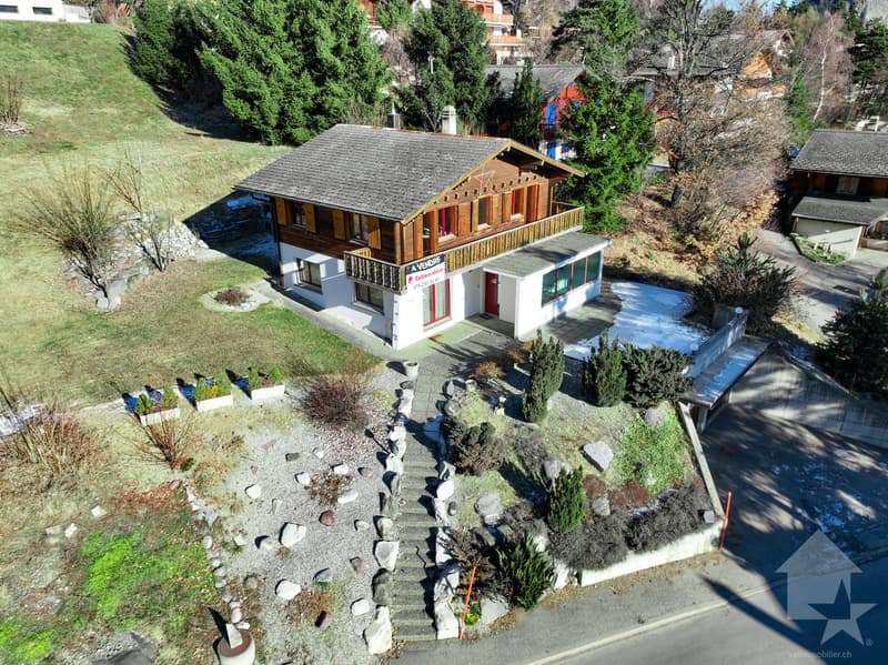 Charmant chalet de 5.5p, belle situation au centre de la station (5)