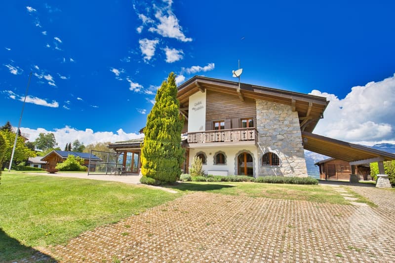 Chalet de 2 appartements sur une grande parcelle, situation exceptionnelle ! (4)