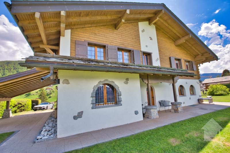 Chalet de 2 appartements sur une grande parcelle, situation exceptionnelle ! (5)