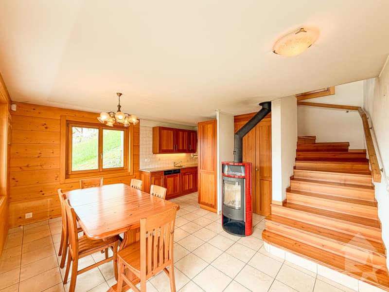 Charmante maison avec vue panoramique sur la plaine (5)
