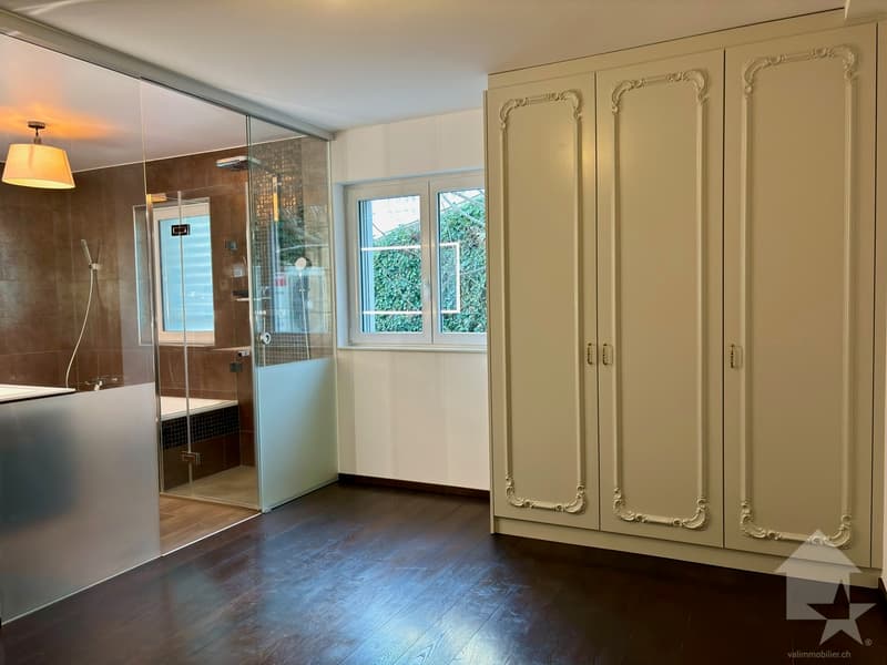 Spacieux 4.5 pièces et espace indépendant de 60 m2 ! (8)