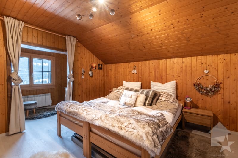 Chalet familial de 8.5 pièces modernisé et parfaitement entretenu (9)