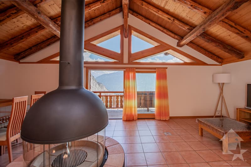 Chalet alpin avec studio indépendant et vue panoramique (3)