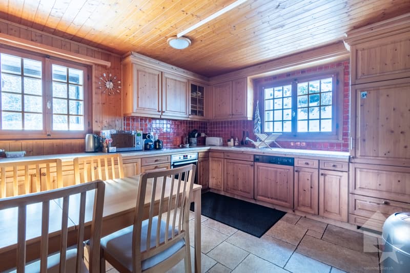 Spacieux chalet au coeur de la nature (5)