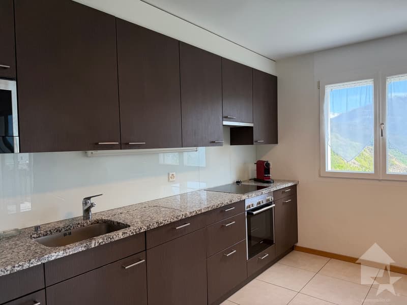 Splendide appartement de 4.5 pièces avec vue sur l'arc alpin ! (8)