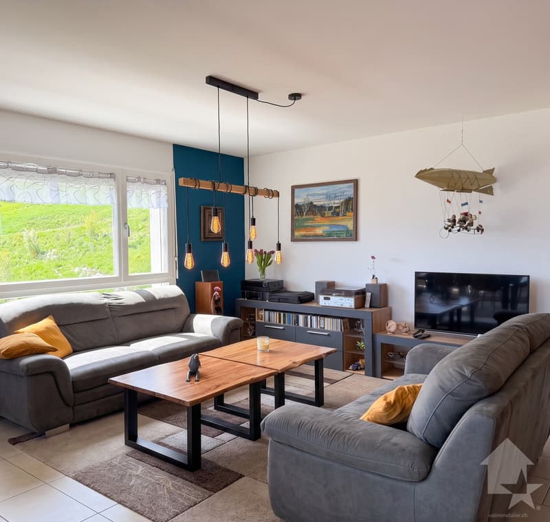 Splendide appartement de 4.5 pièces avec vue sur l'arc alpin ! (2)