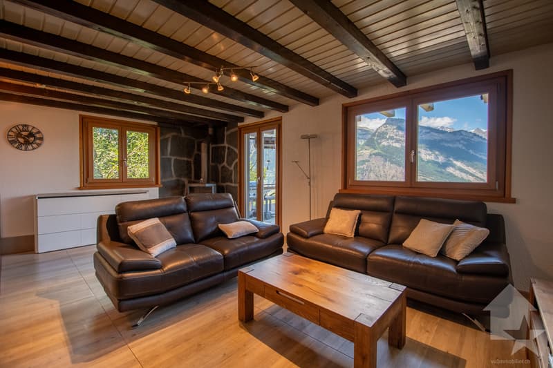 Magnifique chalet de caractère situé dans les mayens de Saxon (6)