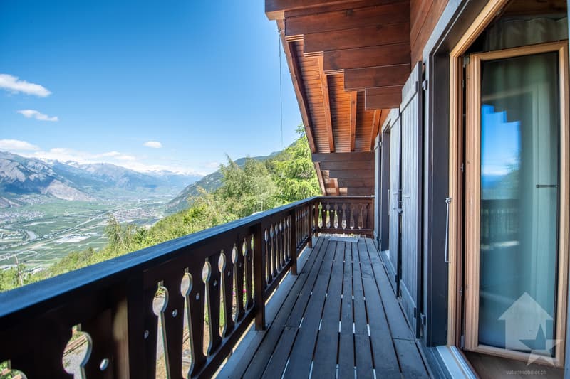 Magnifique chalet de caractère situé dans les mayens de Saxon (12)