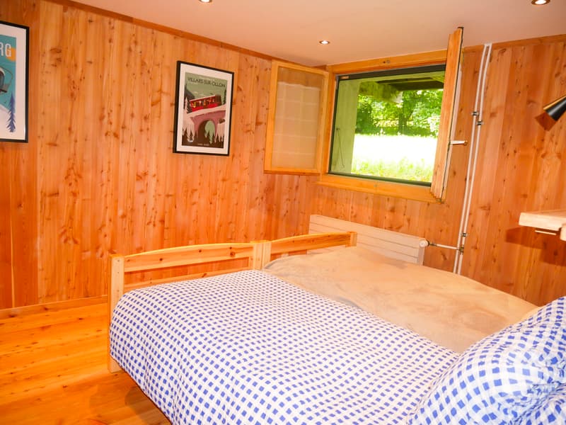 Chambre rez-inférieur