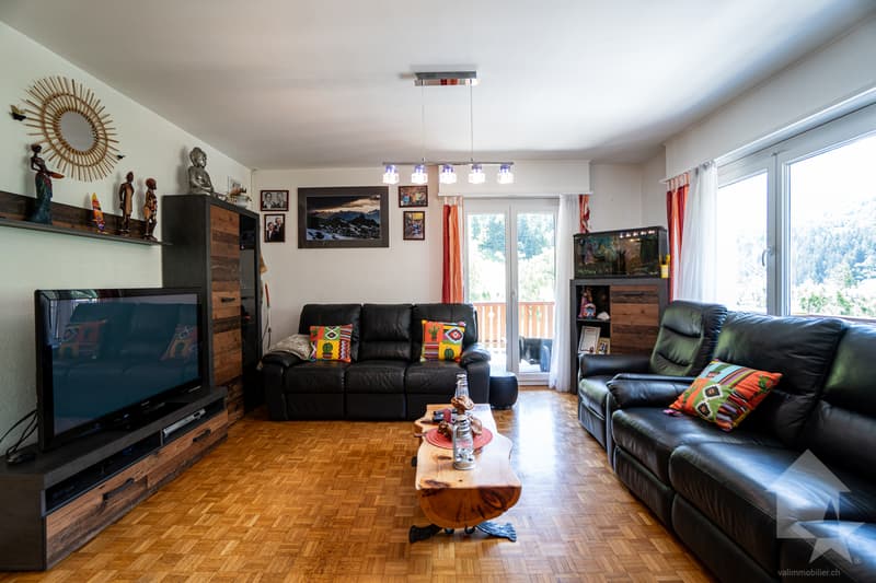 Spacieuse villa rénovée au centre de la vallée, vendable aux étrangers (12)