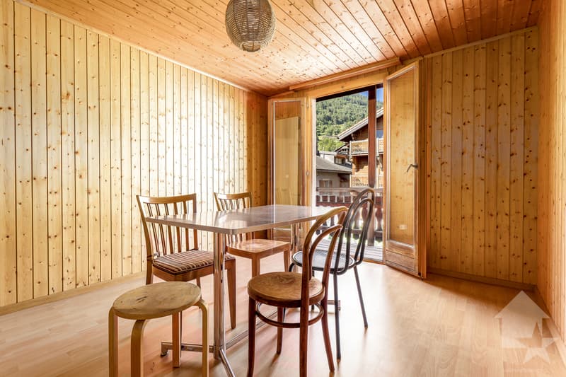 Maison villageoise à rénover, 10 pièces + locaux commerciaux, 400 m2 (10)