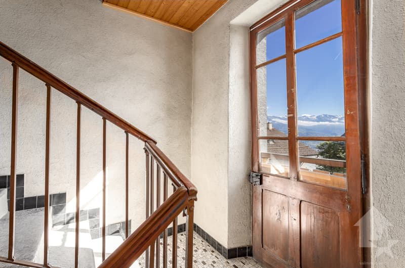 Maison villageoise à rénover, 10 pièces + locaux commerciaux, 400 m2 (5)