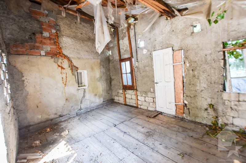 Petite maison à rénover (8)