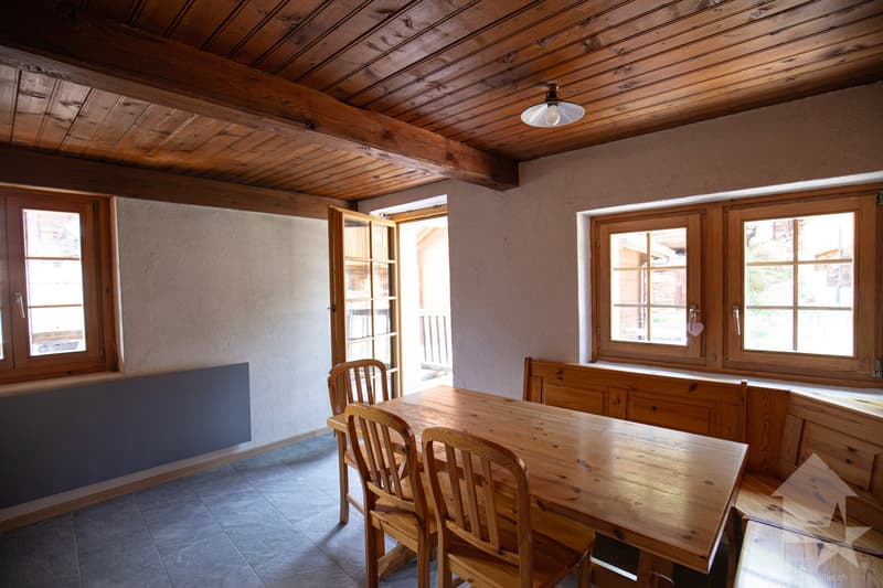 Joli duplex dans un immeuble de 1644, classé patrimoine historique (6)