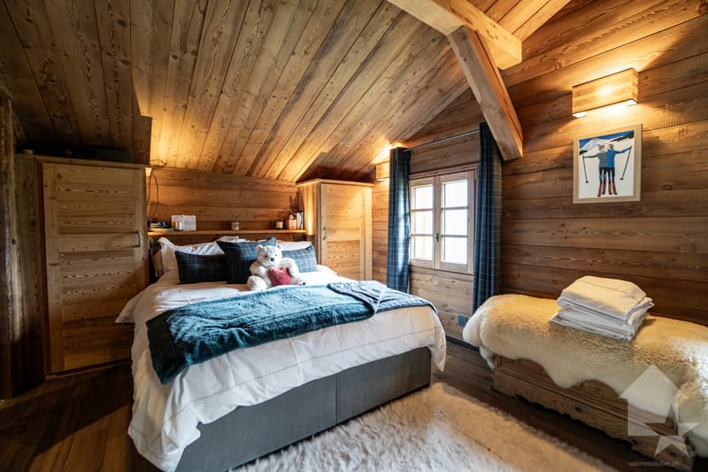 Chaleureux chalet avec cachet et vues exceptionnelles (12)