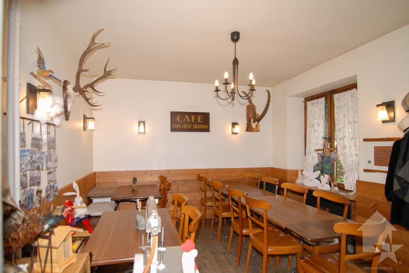 Belle opportunité: Café-Restaurant à Veysonnaz village (3)