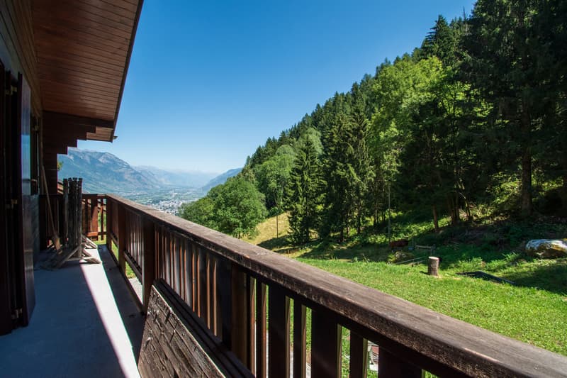Magnifique chalet au coeur de la nature (6)