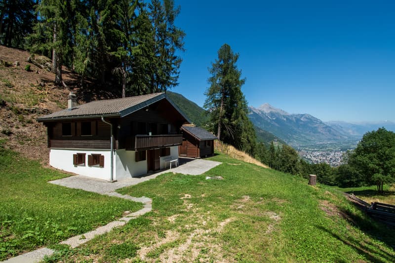 Magnifique chalet au coeur de la nature (1)