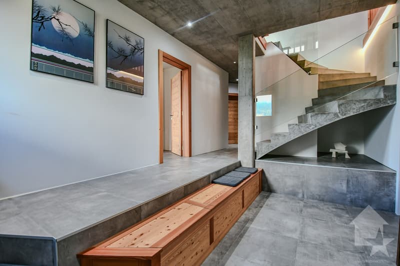 Splendide chalet de 275 m2 habitables au coeur de la nature (12)