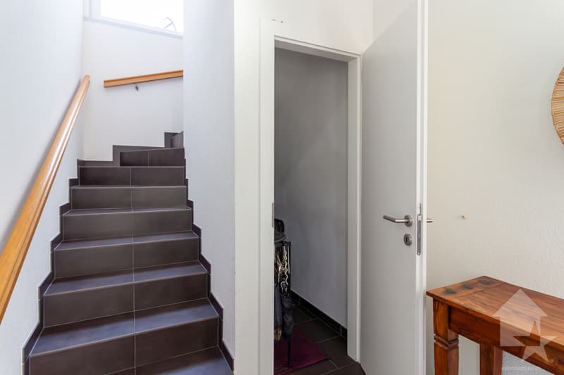 Charmant attique 5.5 pièces avec terrasse (2)