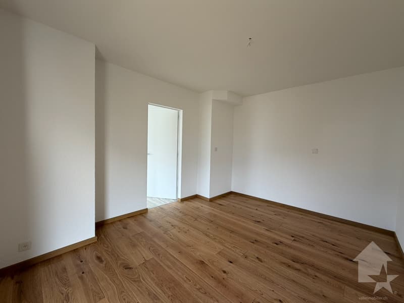 Bel appartement 4.5 pièces, situé à proximité des commodités (5)