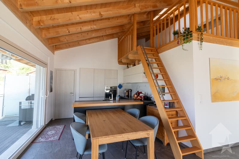 Magnifique appartement mansardé de 4,5 pces (4)