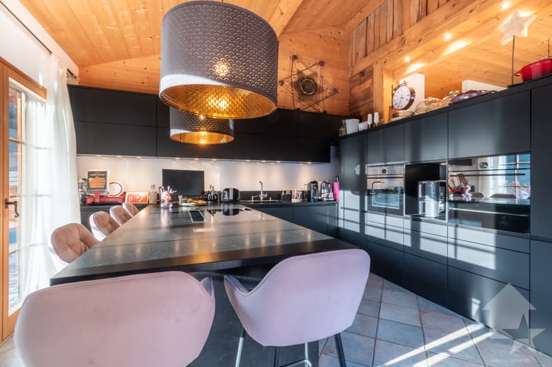 Val-d'Illiez, magnifique chalet de 3 logements (5)