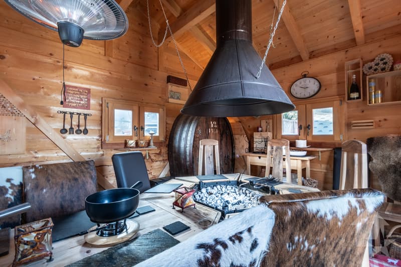 Val-d'Illiez, magnifique chalet de 3 logements (12)