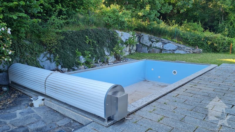 Chalet avec piscine extérieure à Randogne (1)