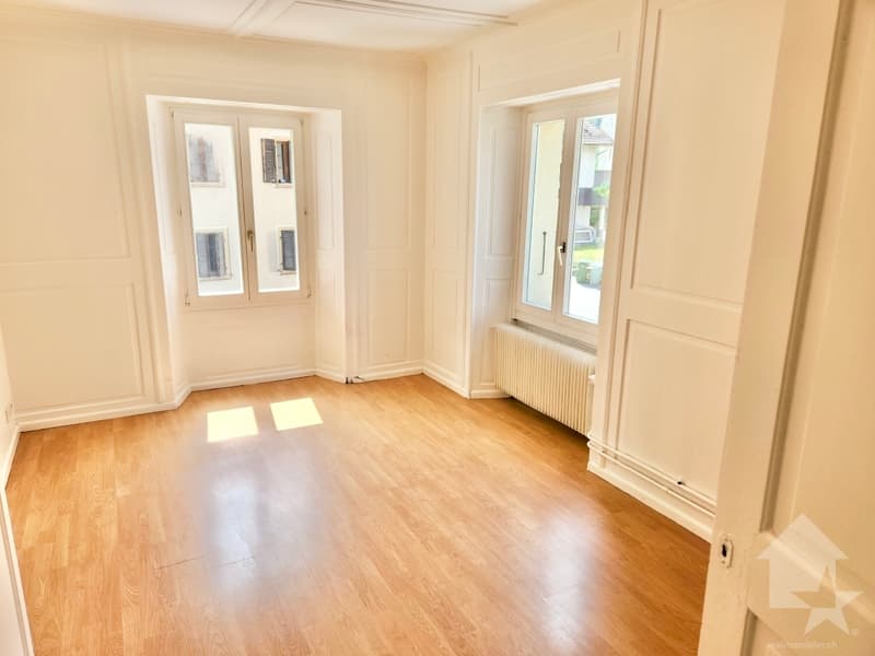 Immeuble de 5 appartements et un restaurant au centre du village ! (11)